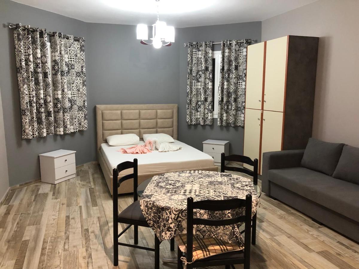 Studios&Apartment Niko Luka 卡萨米尔 外观 照片