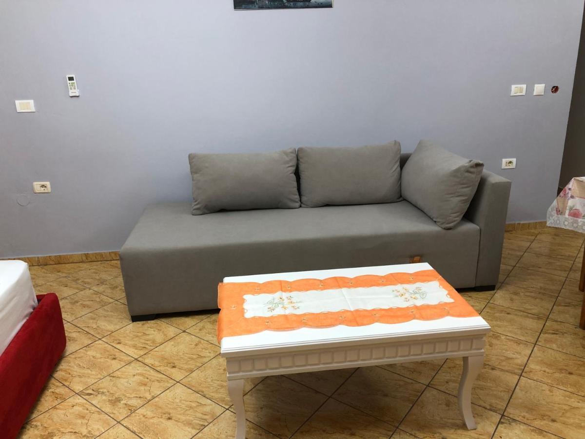 Studios&Apartment Niko Luka 卡萨米尔 外观 照片