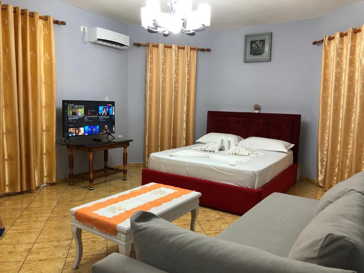 Studios&Apartment Niko Luka 卡萨米尔 外观 照片