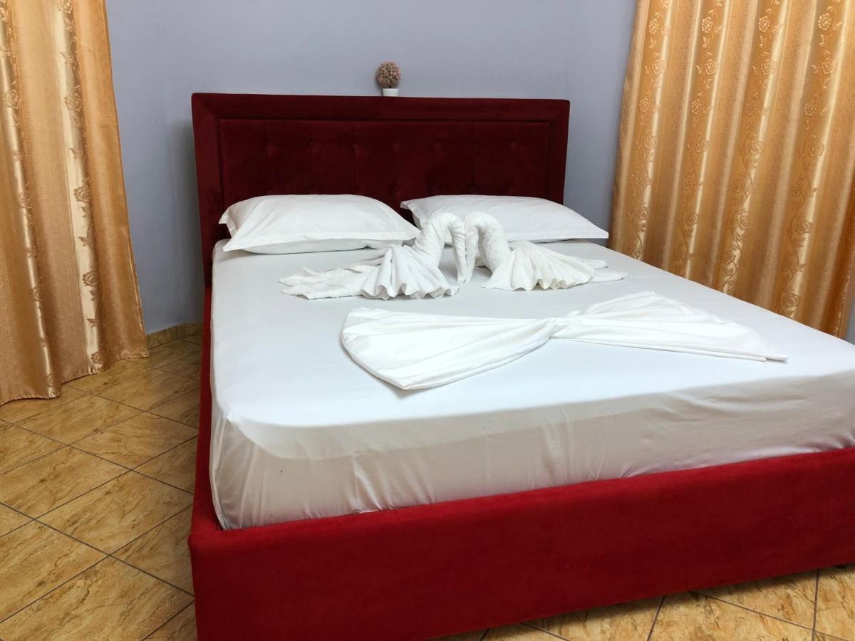 Studios&Apartment Niko Luka 卡萨米尔 外观 照片
